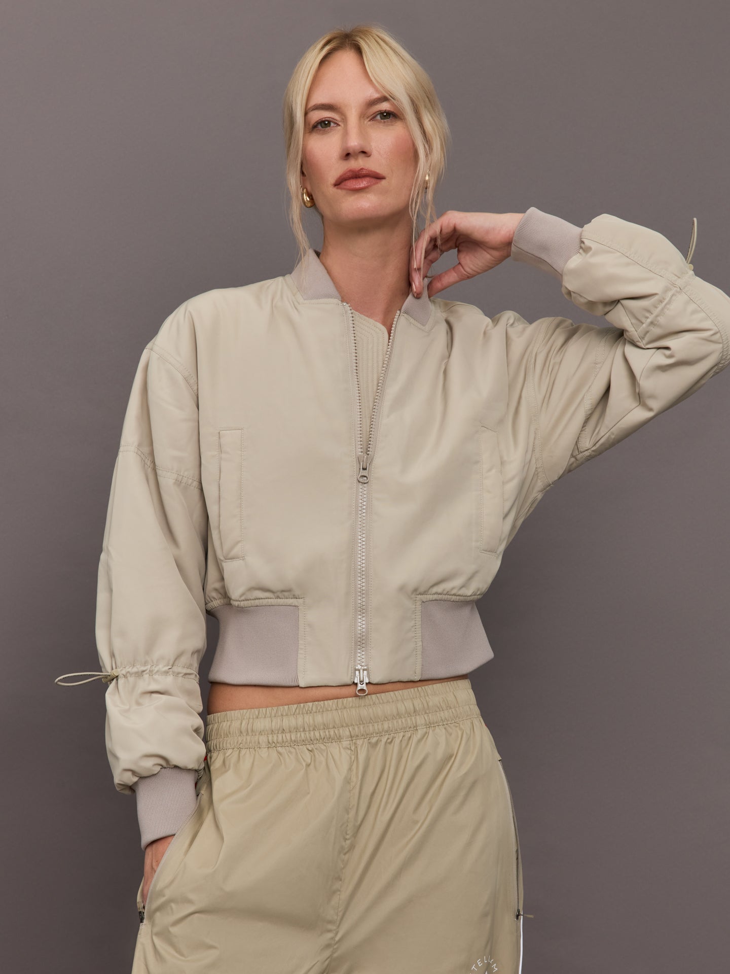 aSMC SW Bomber Crop - Desert Sand-Smc – Carbon38
