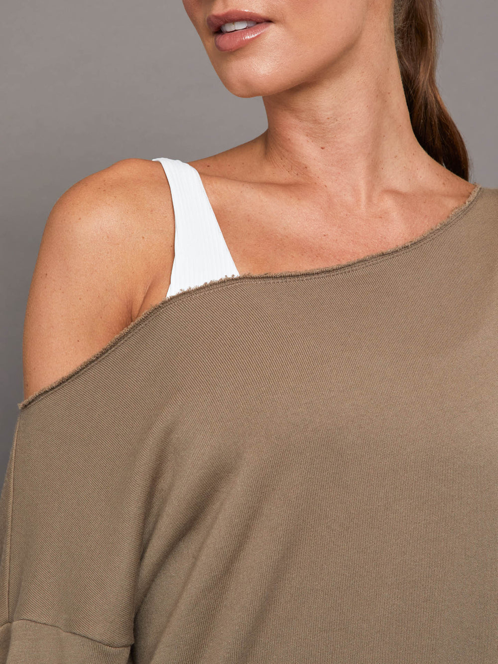 Off Shoulder Sweatshirt in French Terry - Caribou