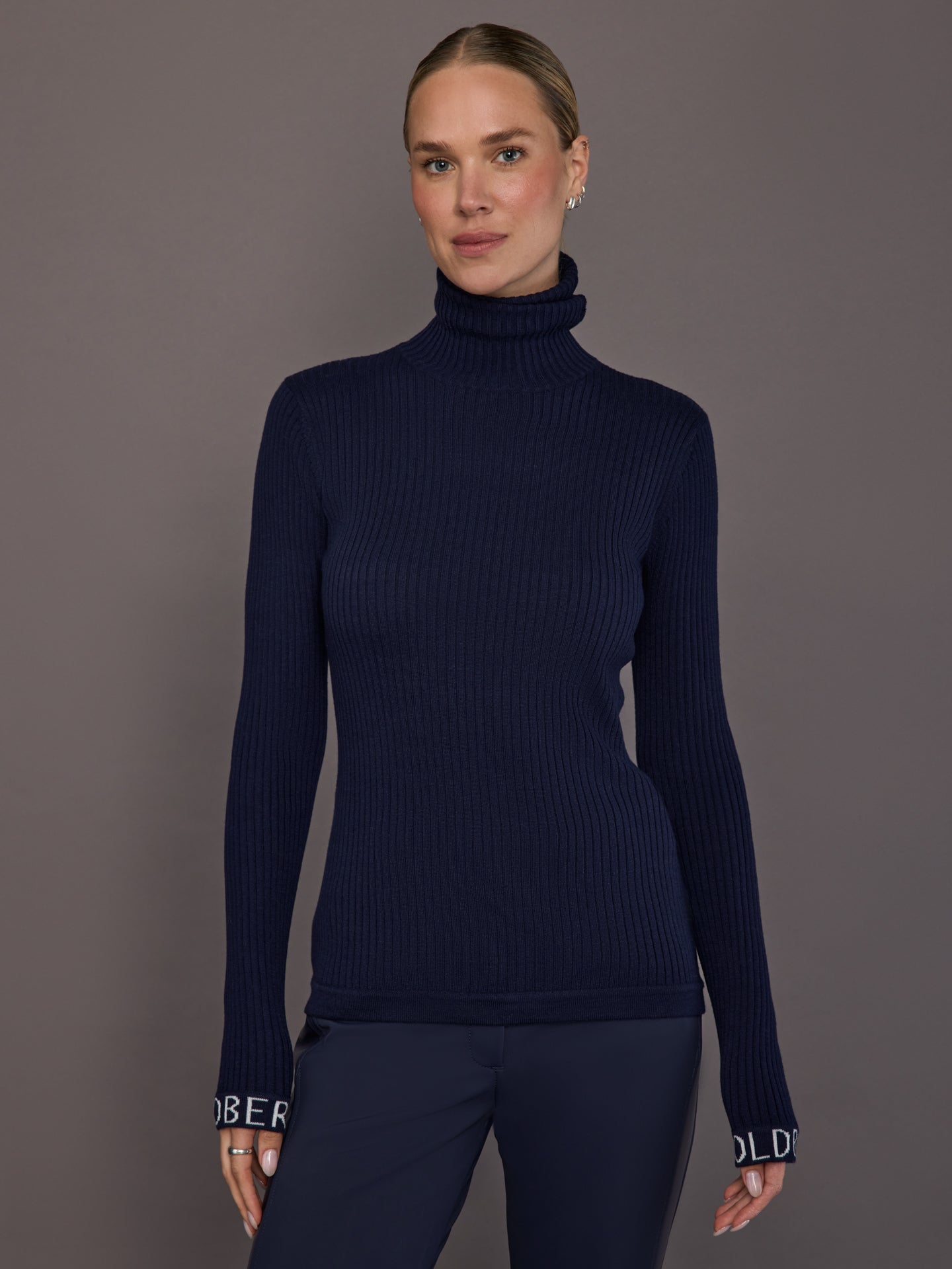 Mira Long Sleeve Knit Sweater - Navy – Carbon38