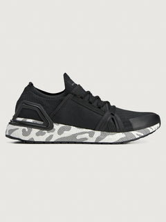 Side view of the Primeknit Ultraboost DNA Sneaker Core Black.