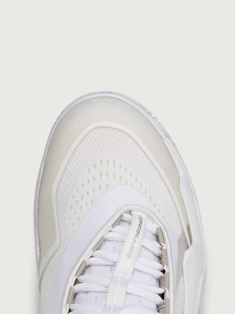 aSMC Barricade - Ftwr White/Almond Milk-Smc/Willow Grey