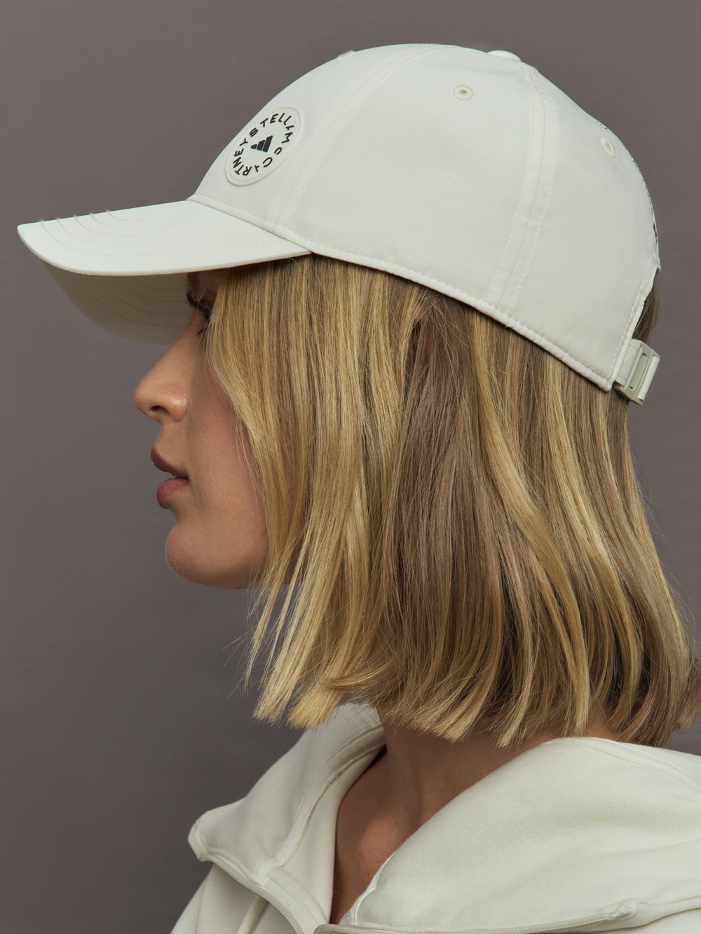 aSMC CAP - Almond Milk-Smc/Utility Black