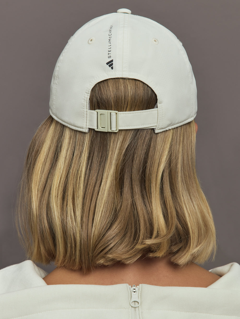 aSMC CAP - Almond Milk-Smc/Utility Black