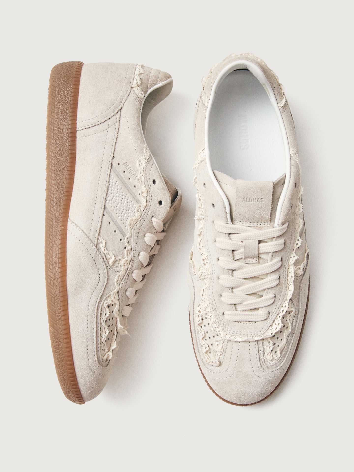 tb.490 - Crochet Cream Leather – Carbon38