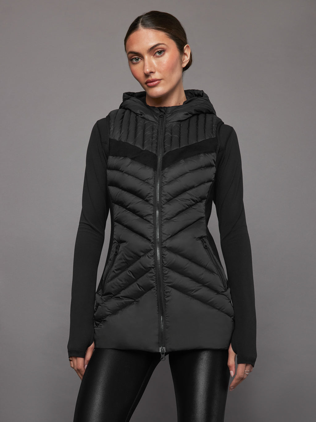 Elongated Puffer Vest Black Carbon38