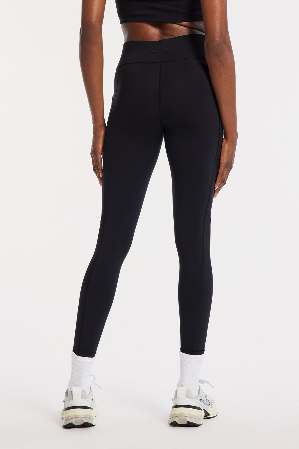 Center Stage Pocket Legging - Black