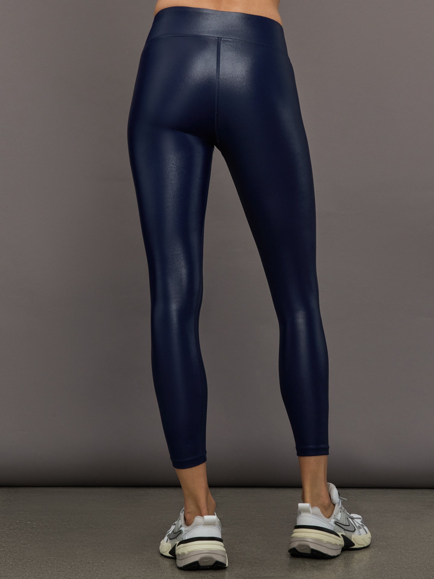 Regular Rise 7/8 Legging in Takara Shine - Navy Blazer – Carbon38