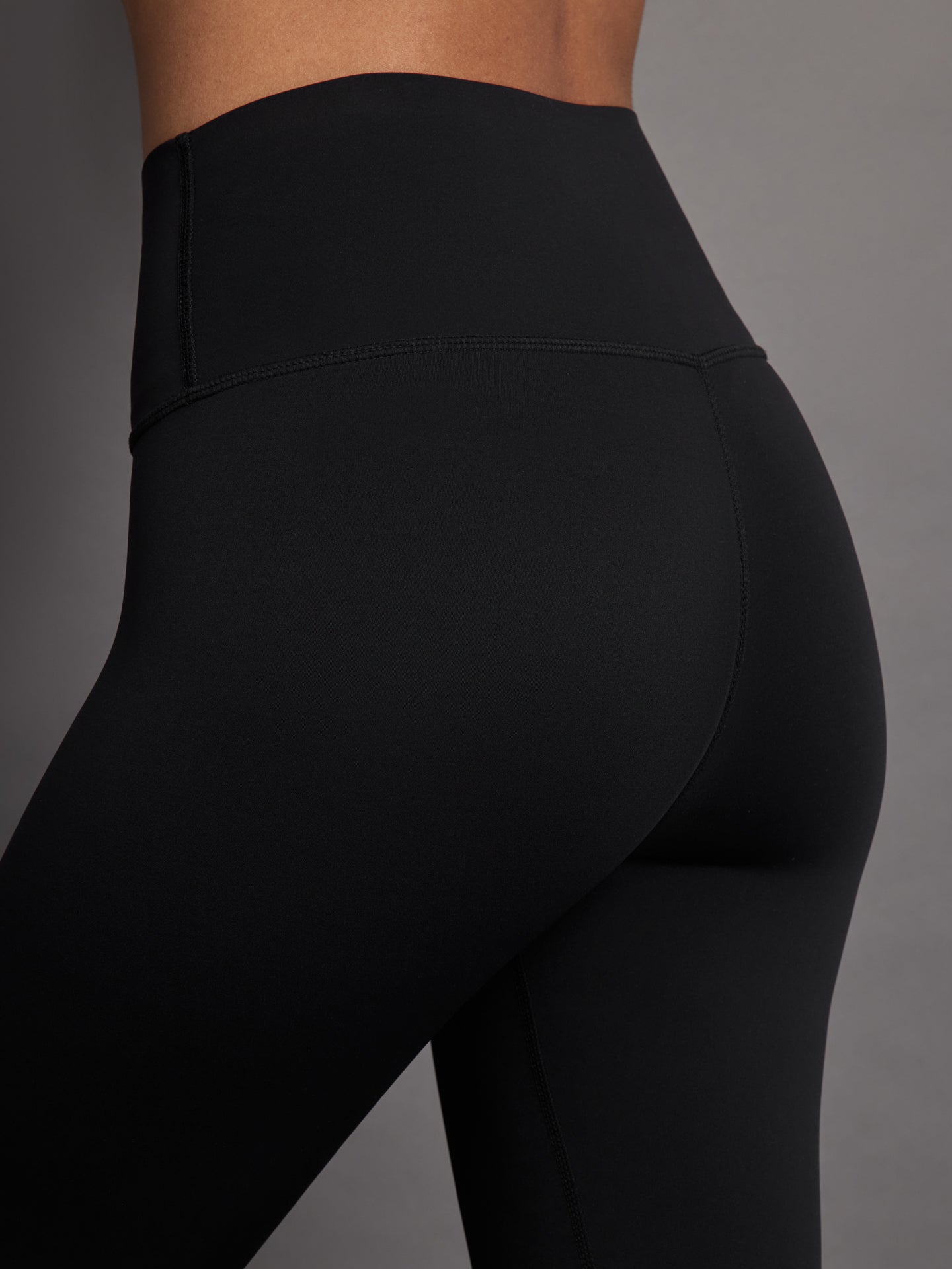 KILLER LEGS Women's Black Diamond Patterned Tights - Wholesale - Yelete.com