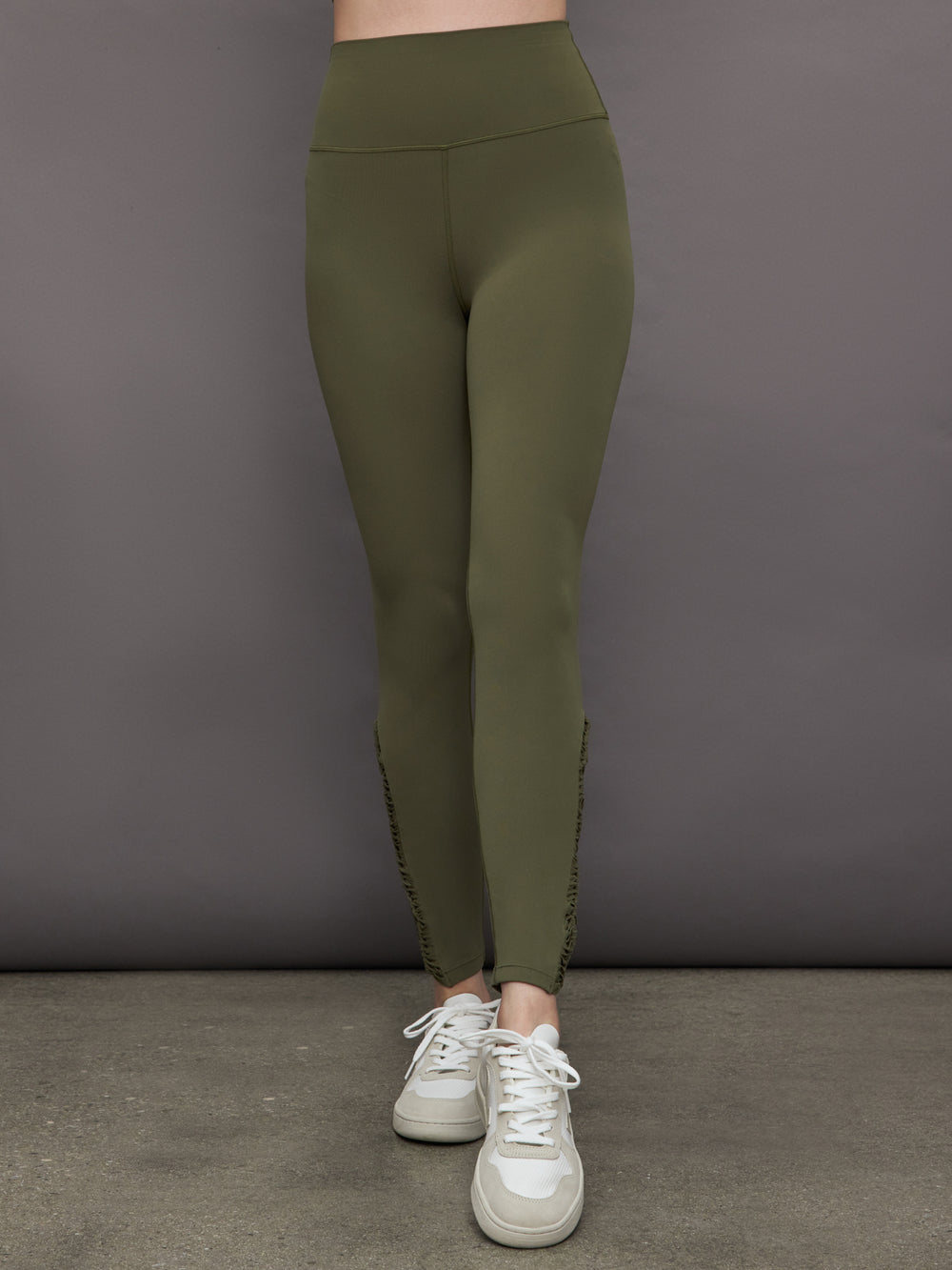 Crochet Legging in Melt Olive – Carbon38