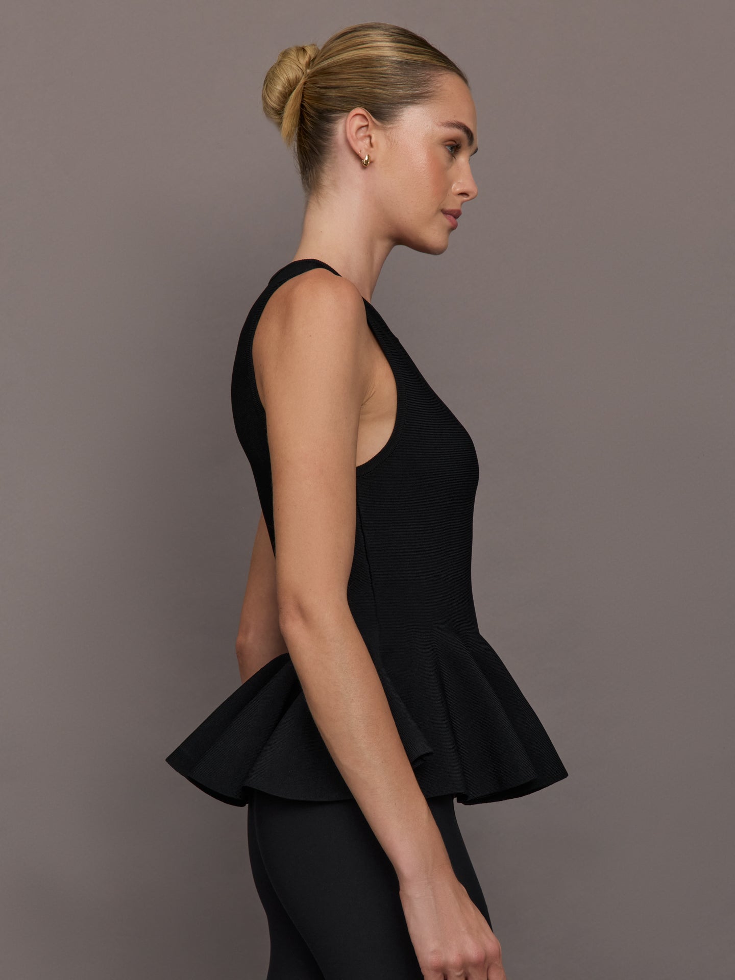 Peplum Sweater Tank - Black – Carbon38