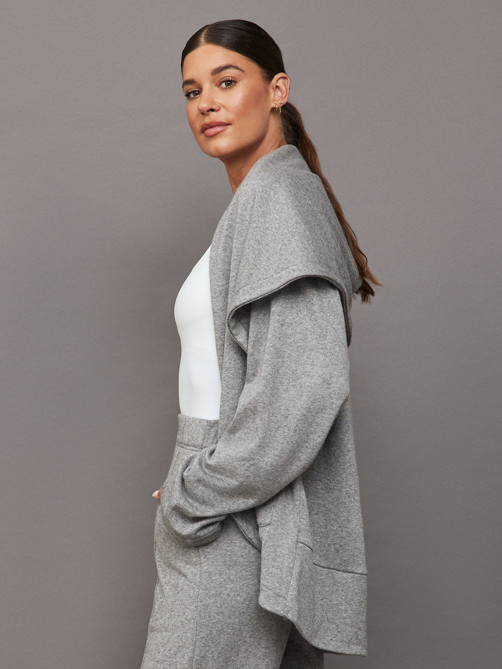 Beyond Yoga Cozy Fleece Convertible Gray Soft Cardigan Ribbed