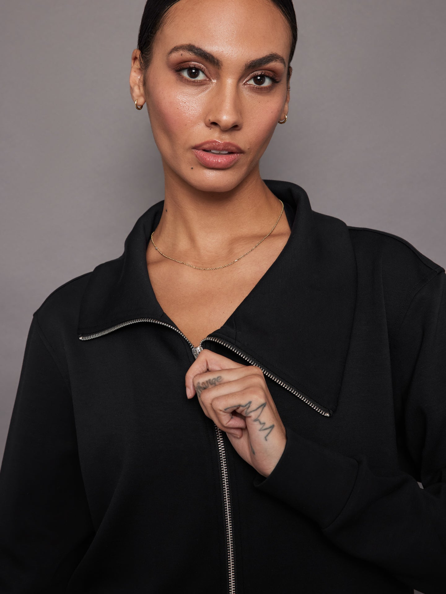 Knit Jacket with Asymmetrical Zip in Interlock - Black – Carbon38