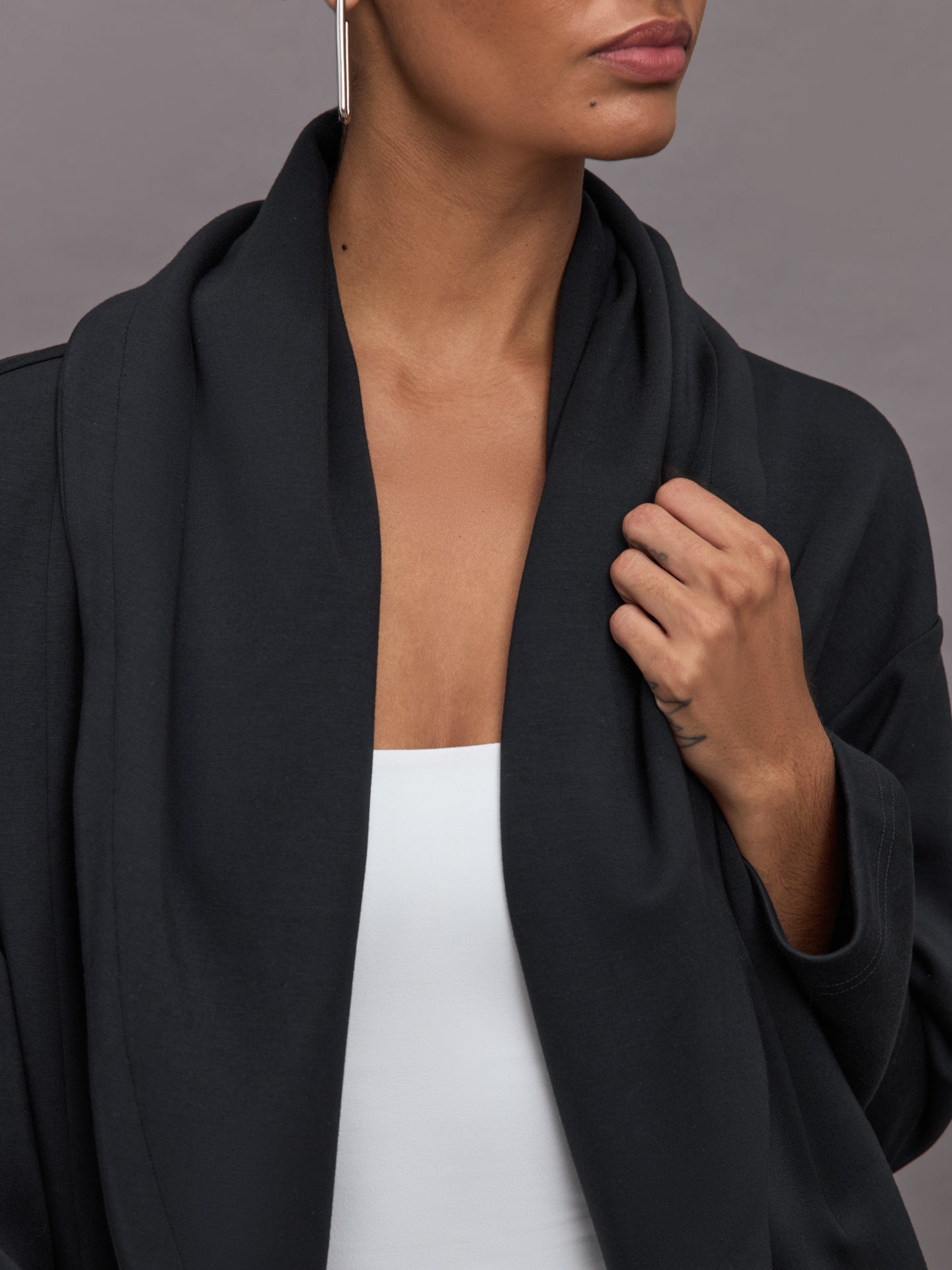 Knit Cocoon Cardigan in Interlock - Black – Carbon38