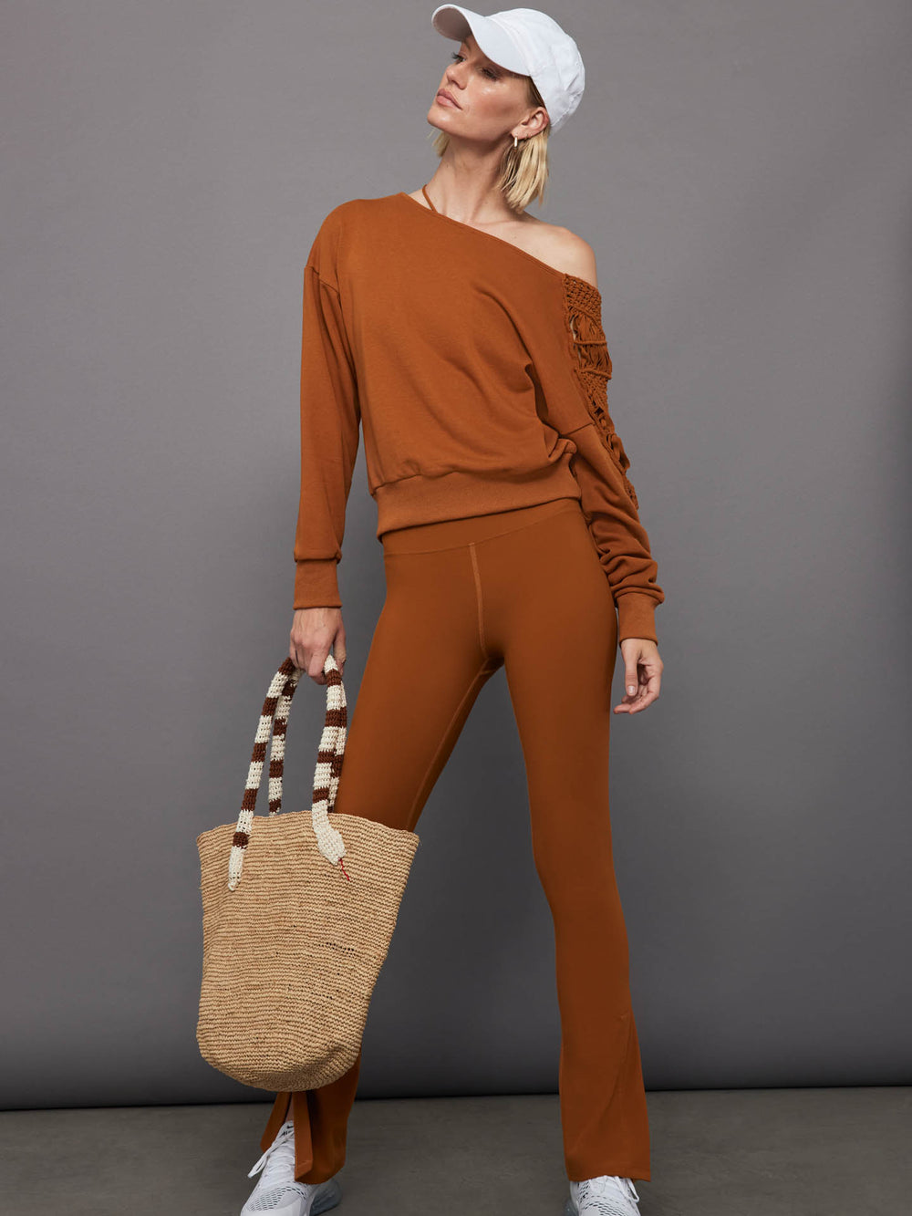 Macrame Shoulder Sweatshirt - Caramel Cafe