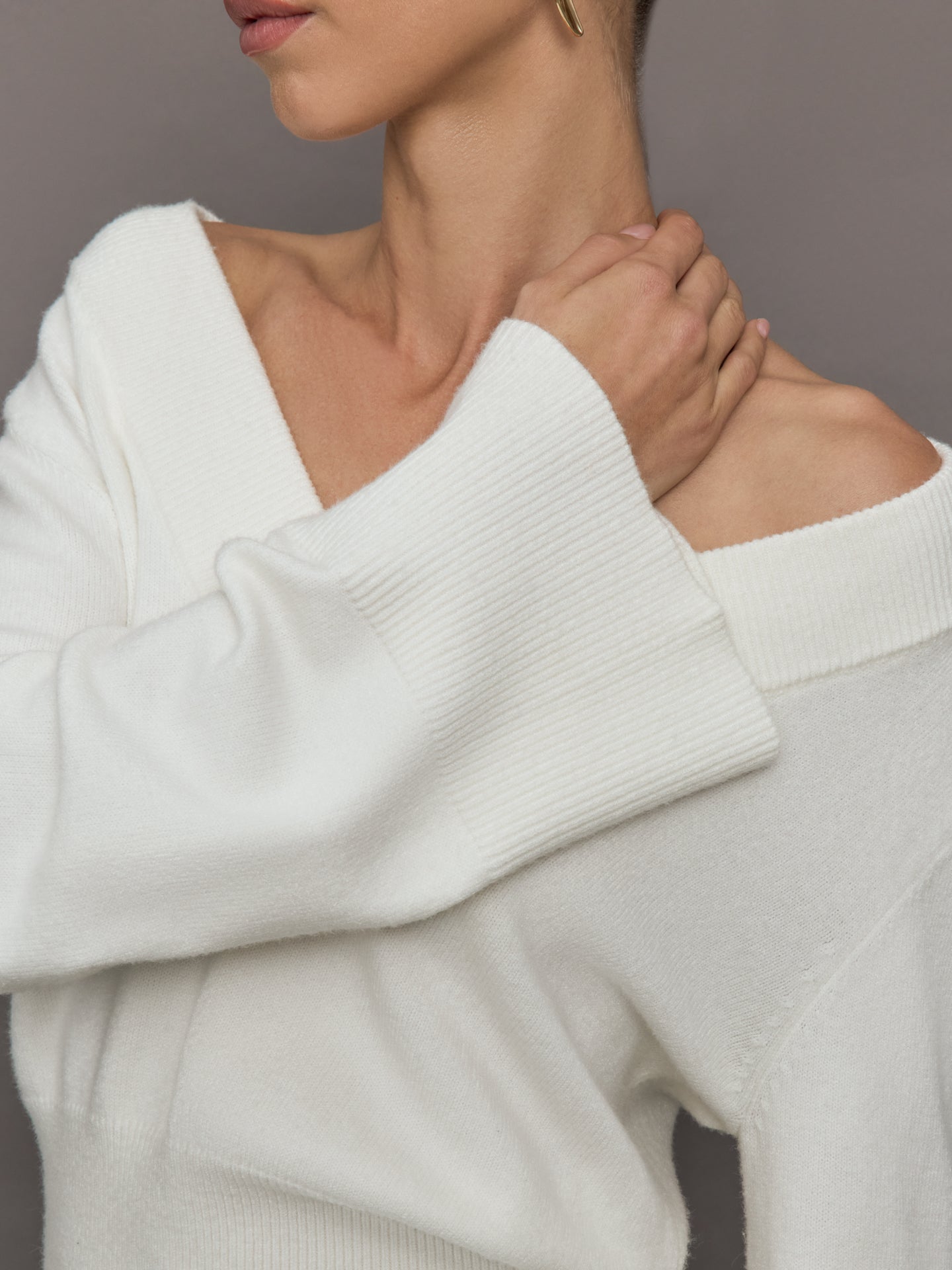 Bell Sleeve Off Shoulder Sweater - Cloud Dancer – Carbon38