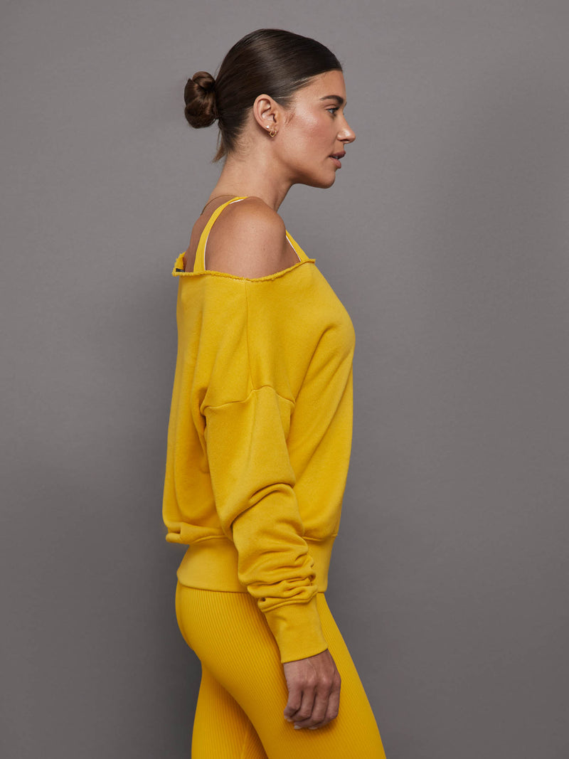 Off Shoulder Sweatshirt in French Terry - Old Gold