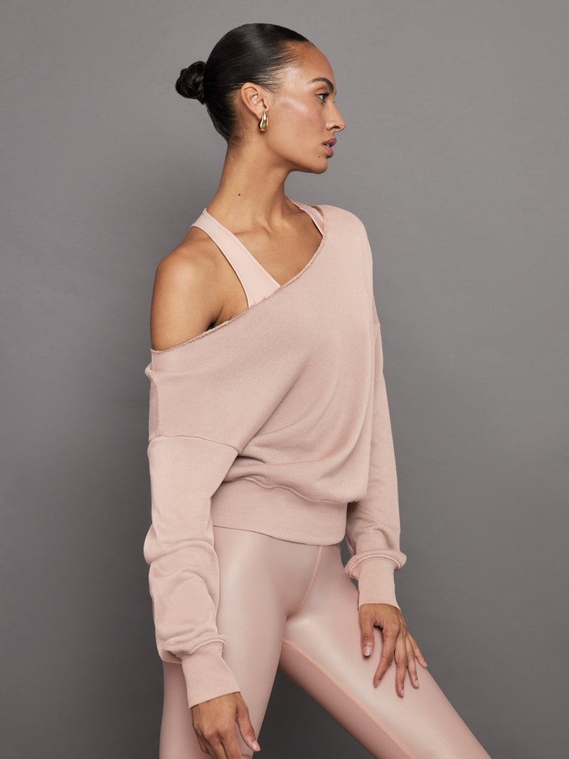 Off Shoulder Sweatshirt in French Terry - Rose Cloud