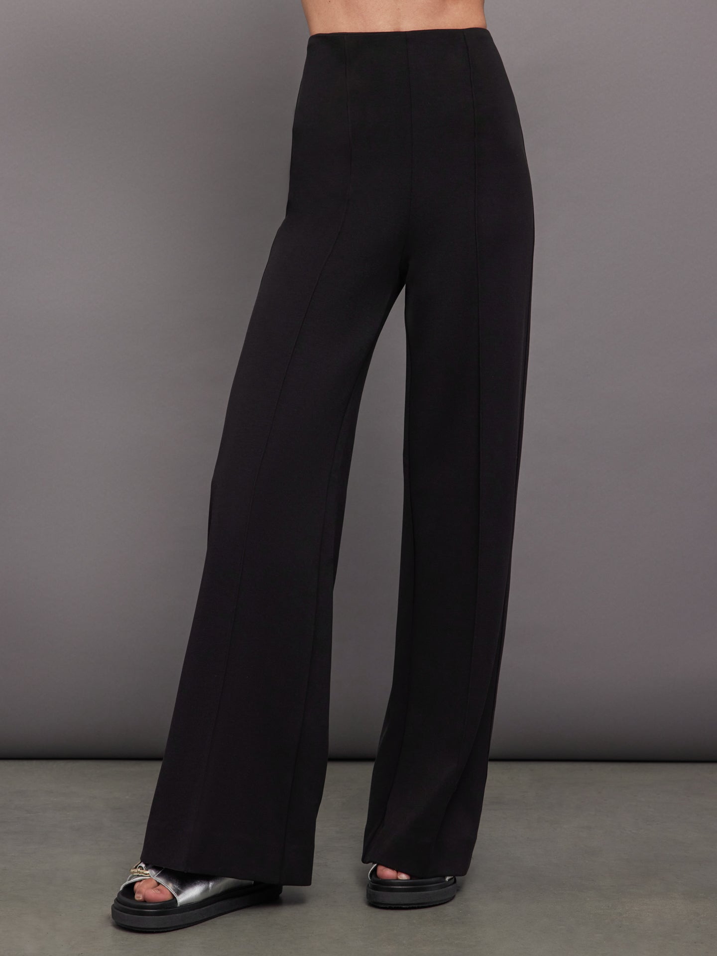 ALVIERO MARTINI PRIMA CLASSE - Slim trousers in scuba fabric Black
