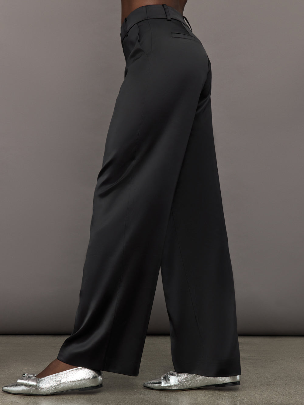 Women's Carbon38 Satin Straight Leg Pant - Black - Size S Women's Carbon38 Satin Straight Leg Pant - Black - Size S