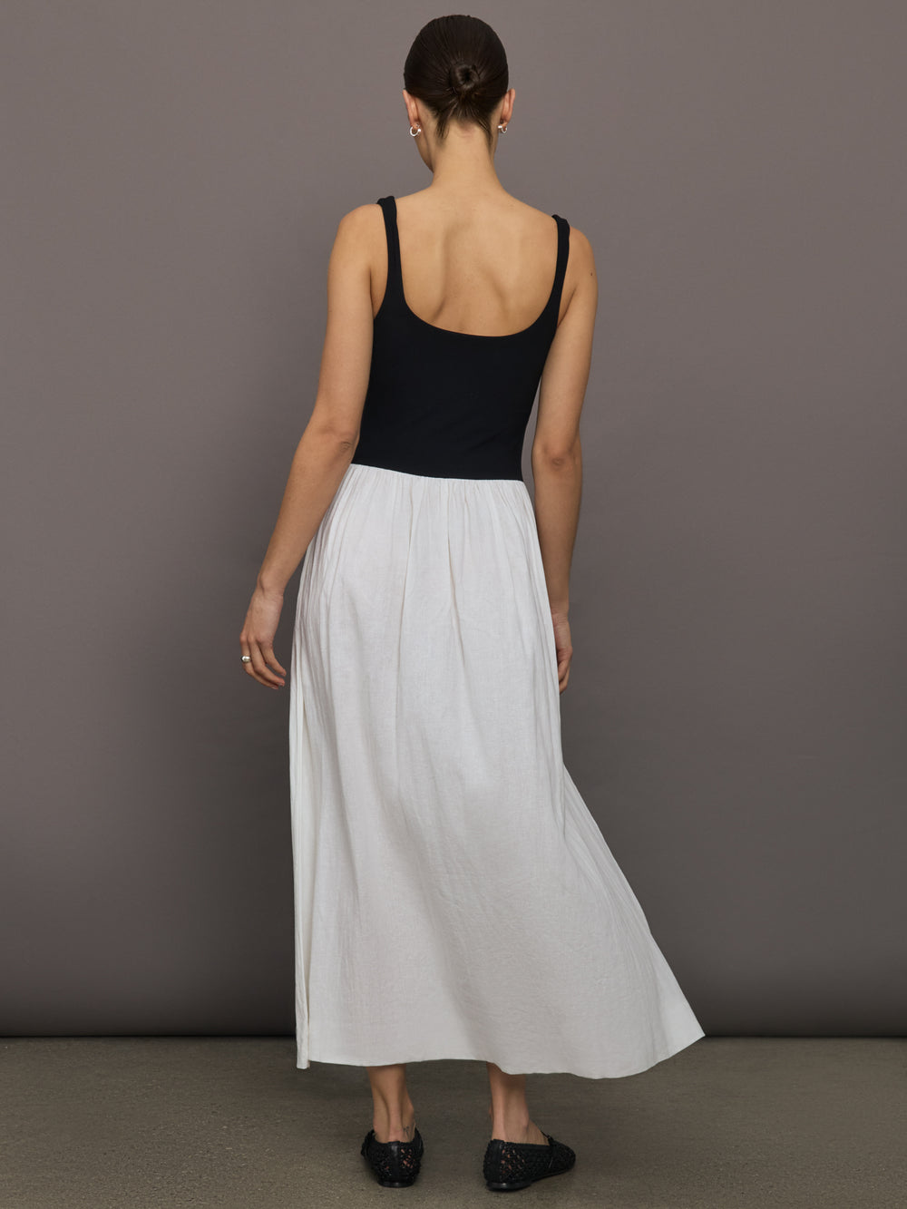 Linen and Melt Dress - Black/White Carbon38 Linen and Melt Dress - Black/White Carbon38