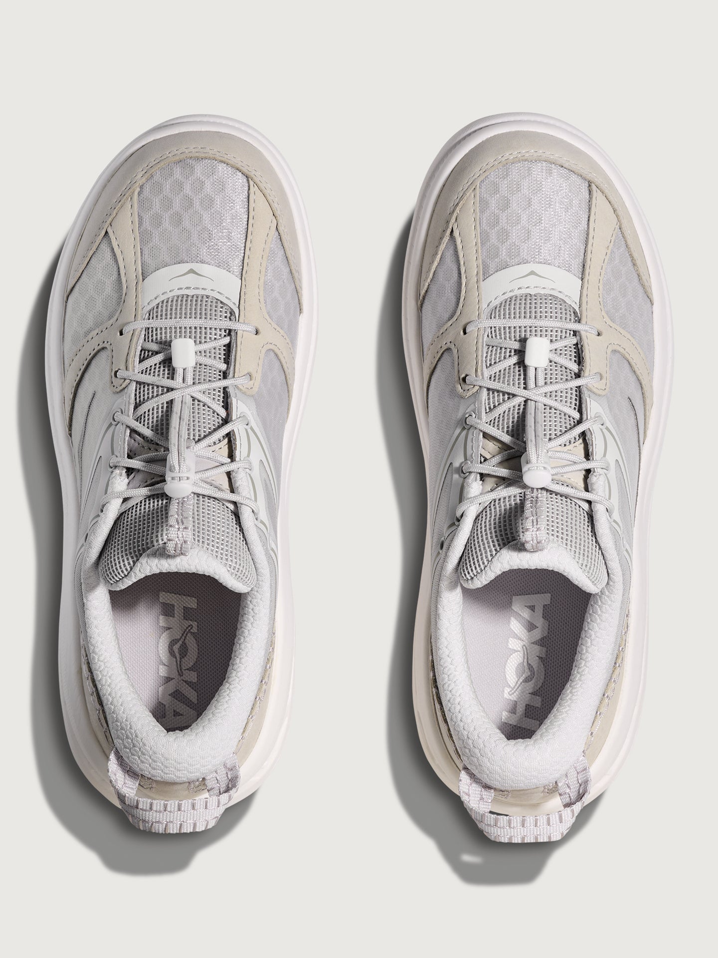 HOKA-1155351-CYWH-GREYOFFWHI-