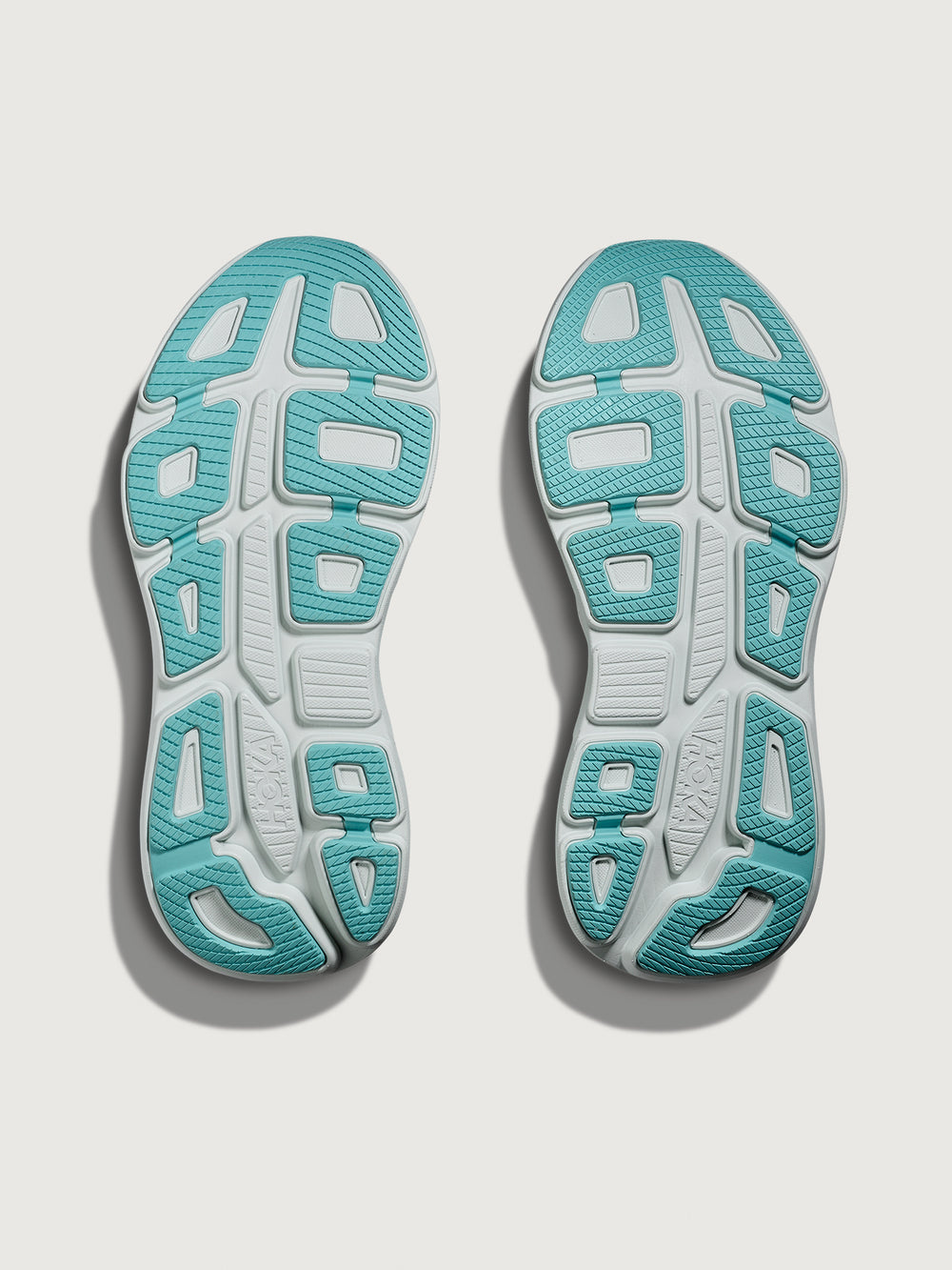 Bondi 9 - Frost/Cielo Blue