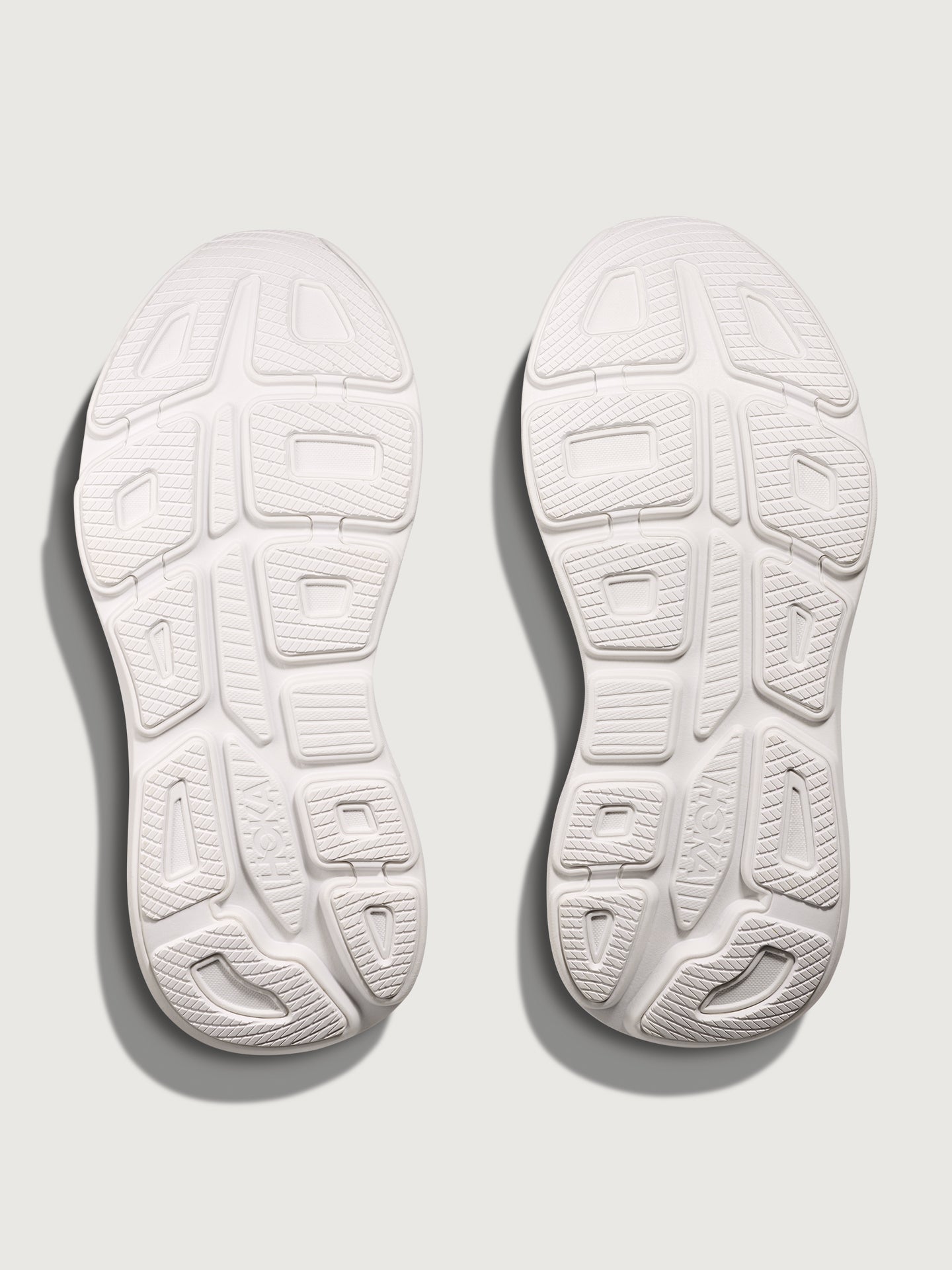 Bondi 9 - White/White – Carbon38