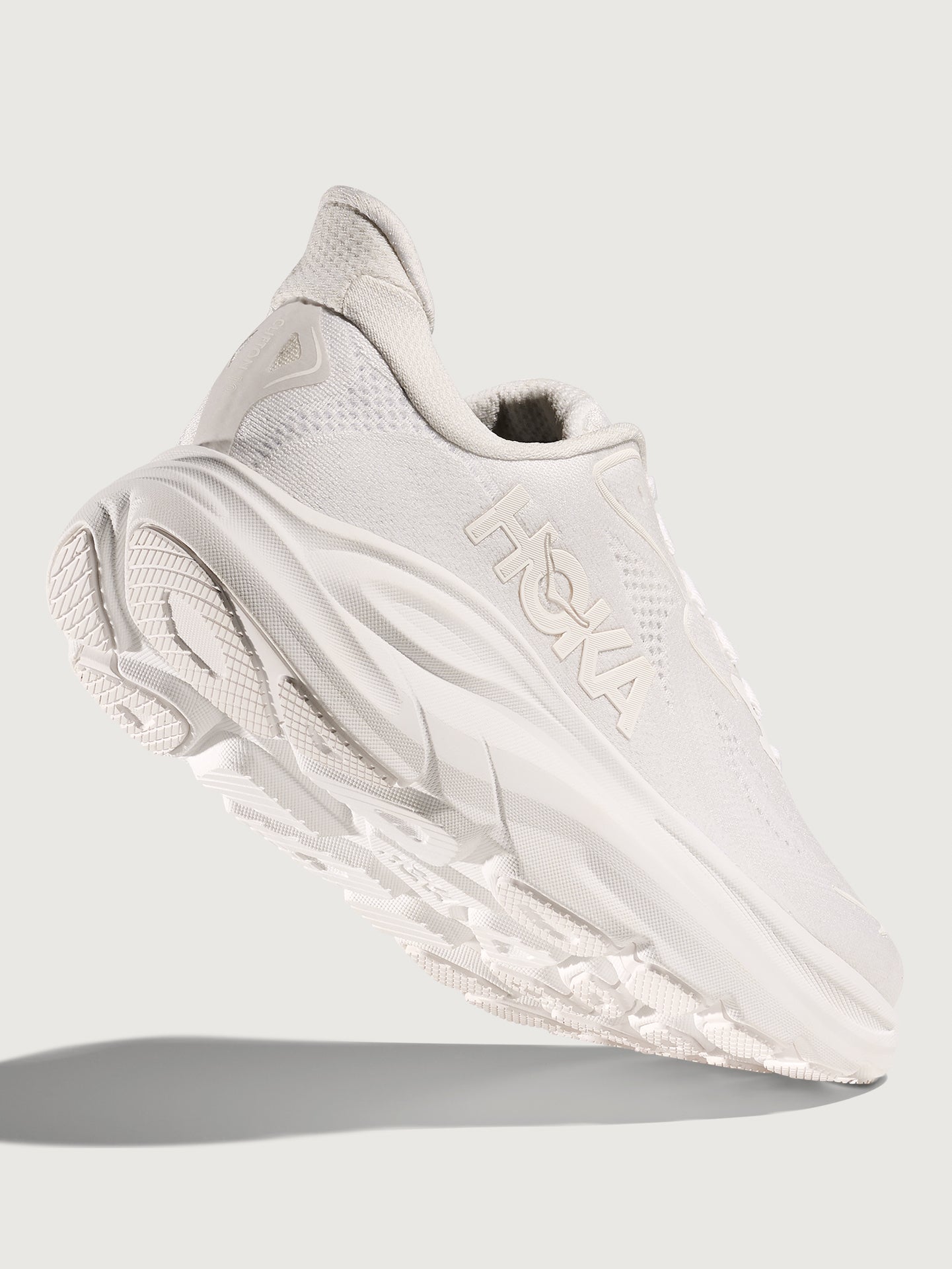 Clifton 10 - White/White – Carbon38