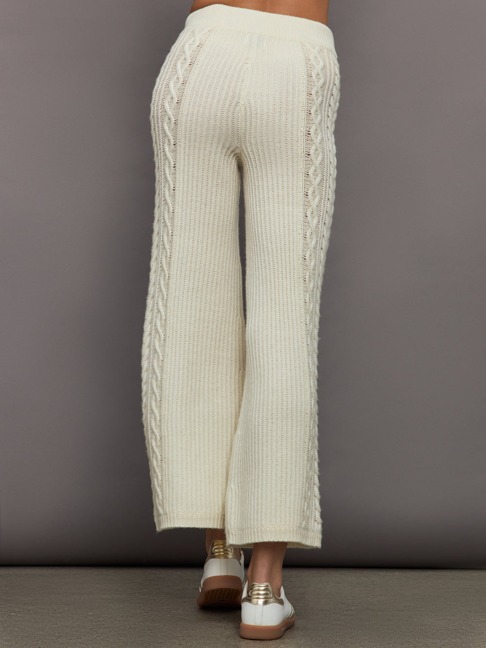 Silvia Pant - Cream