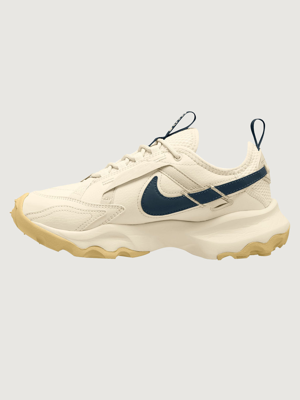 NIKE-DD9682-103-IVRYNUDDRK- 