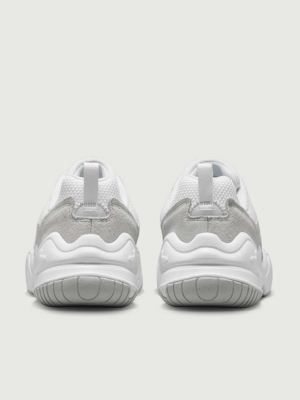 W NIKE TECH HERA - WHITE/WHITE-SUMMIT WHITE-PHOTON DUST – Carbon38
