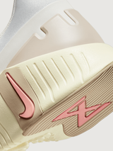 Nike Free Metcon 5 - SAIL/SAIL-SANDDRIFT-COCONUT MILK