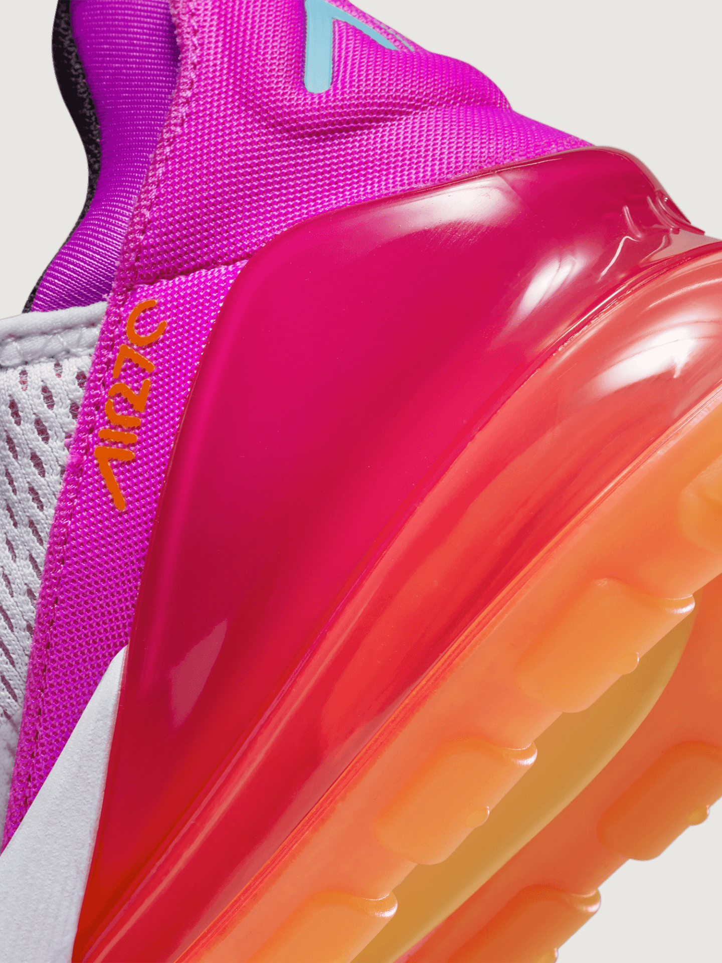 W Air Max 270 WHITE BRIGHT CRIMSON FUCHSIA DREAM