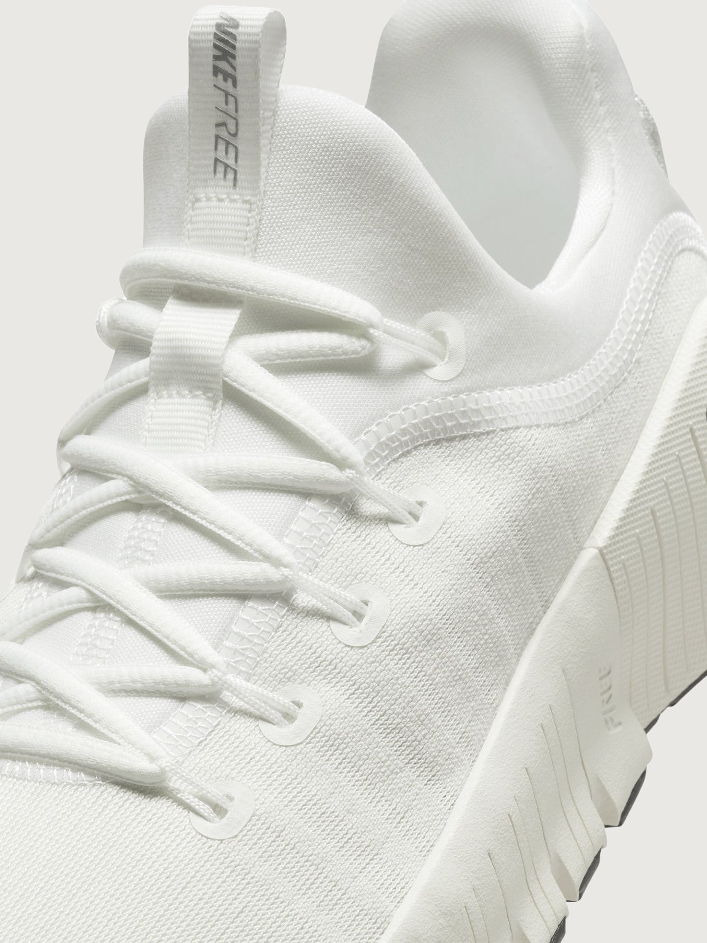 Nike Free Metcon 6 Premium - Summit White/ Metallic Silver-Sail