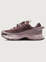 Nike Zoom Vomero Roam in Tattoo and Particle Rose, lateral side view.