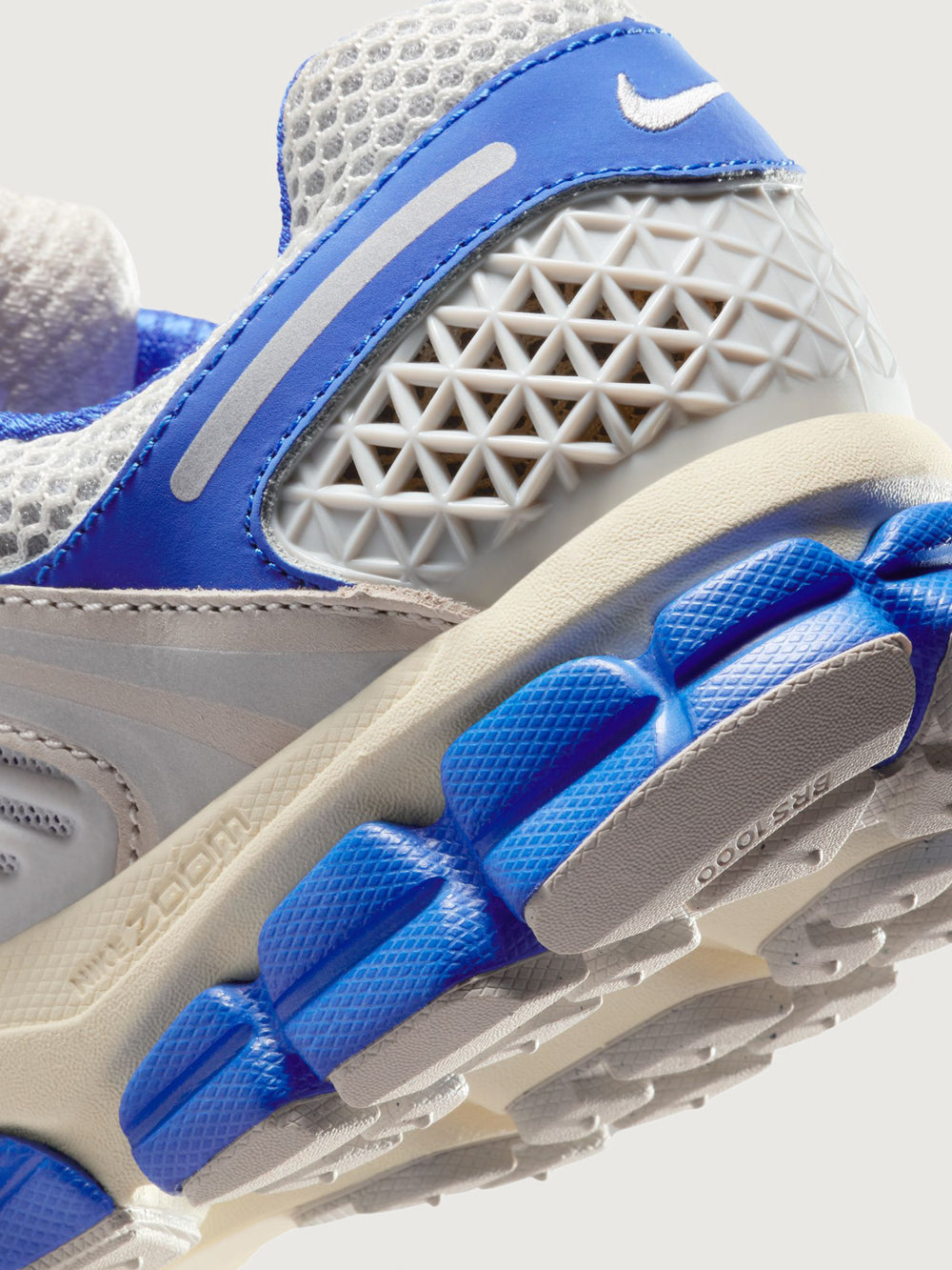 Nike Zoom Vomero 5 - Game Royal/ White coconut Milk