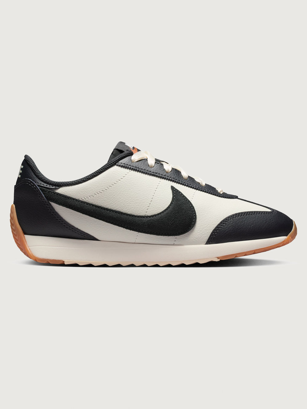 Women’s Pacific Leather trainer in Sail and Off Noir, opposite side profile.