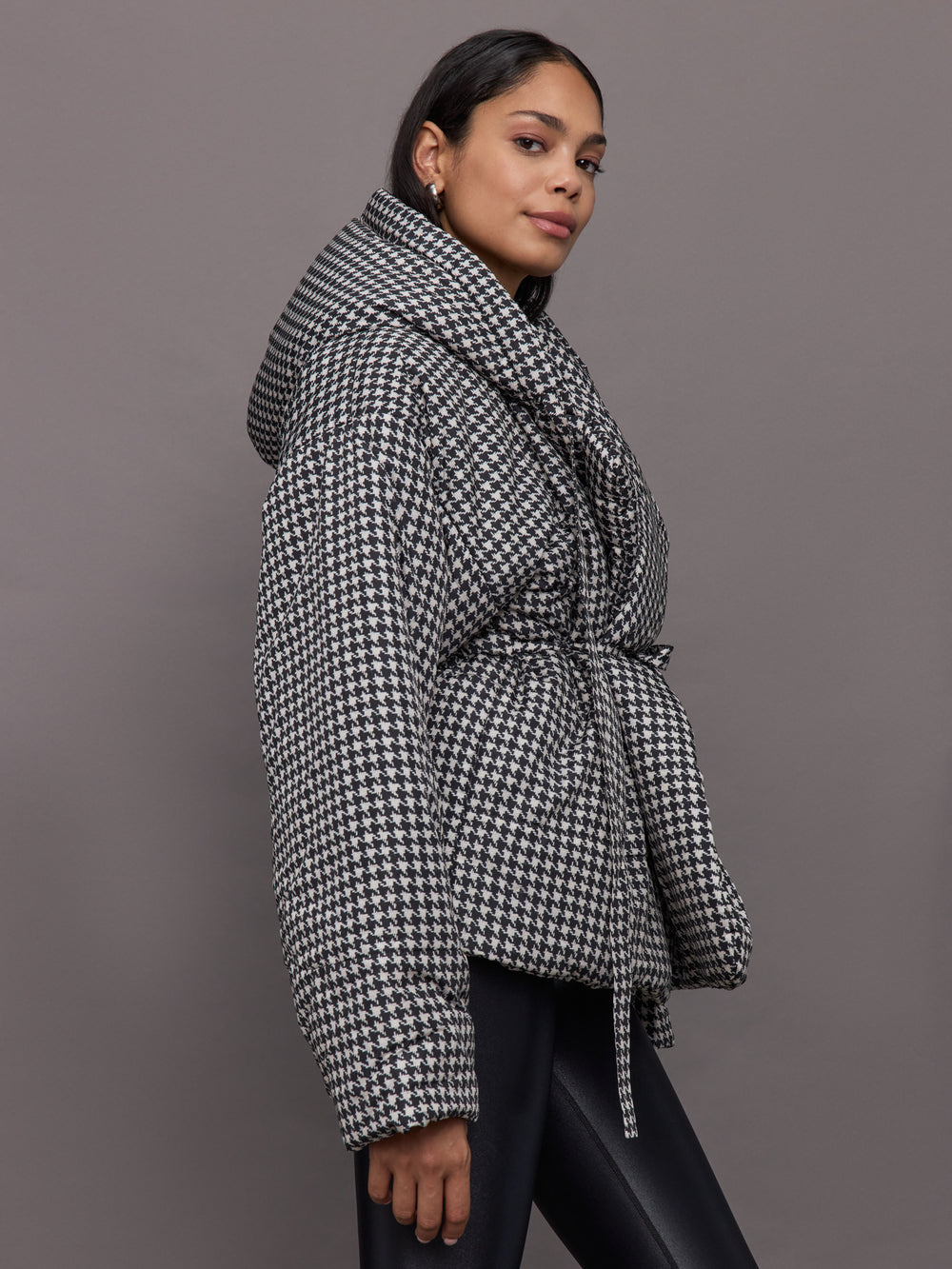 Hooded Sleeping Bag Coat Short - Large Houndstooth