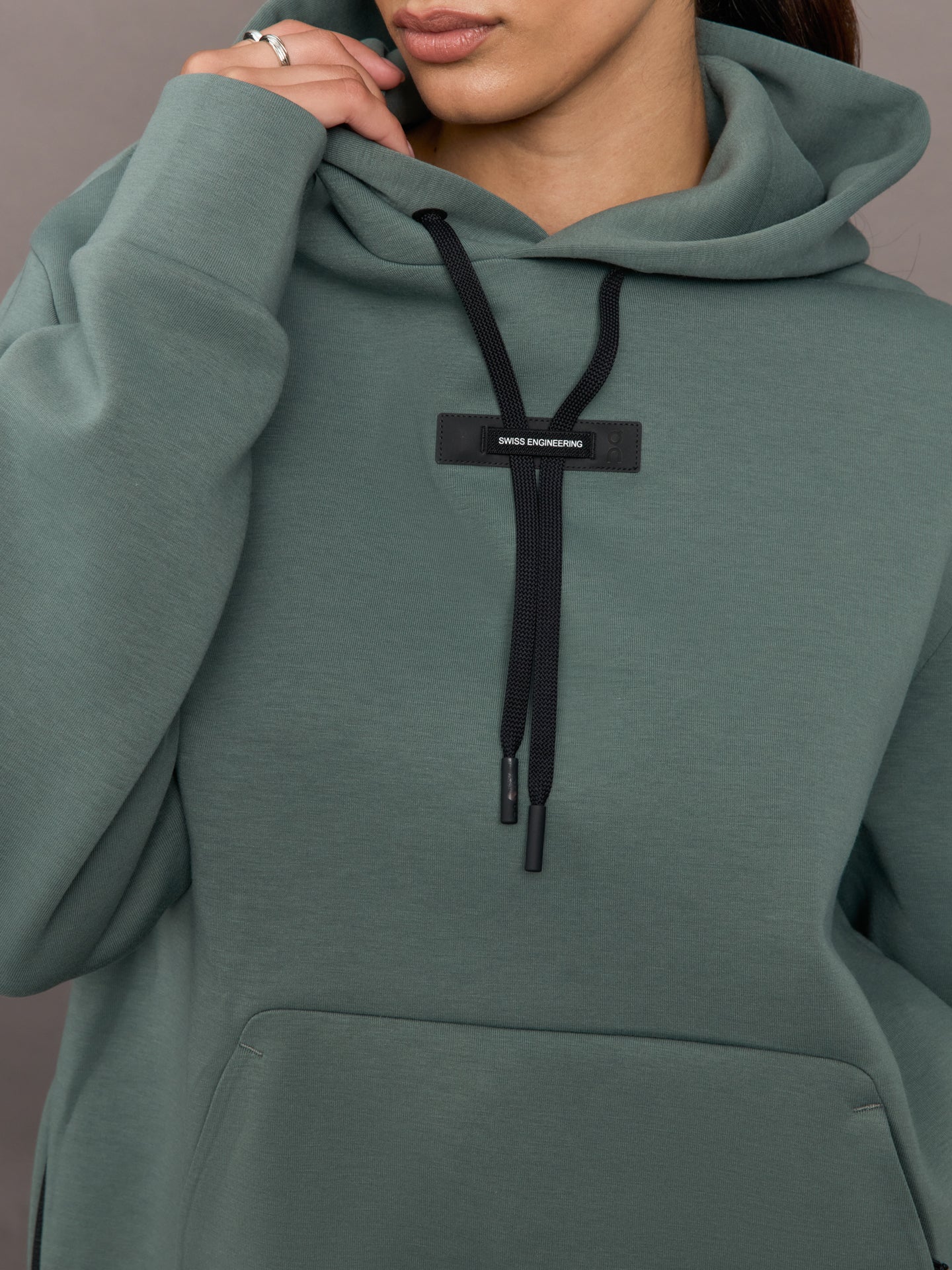Focus Tech Hoodie - Olive – Carbon38
