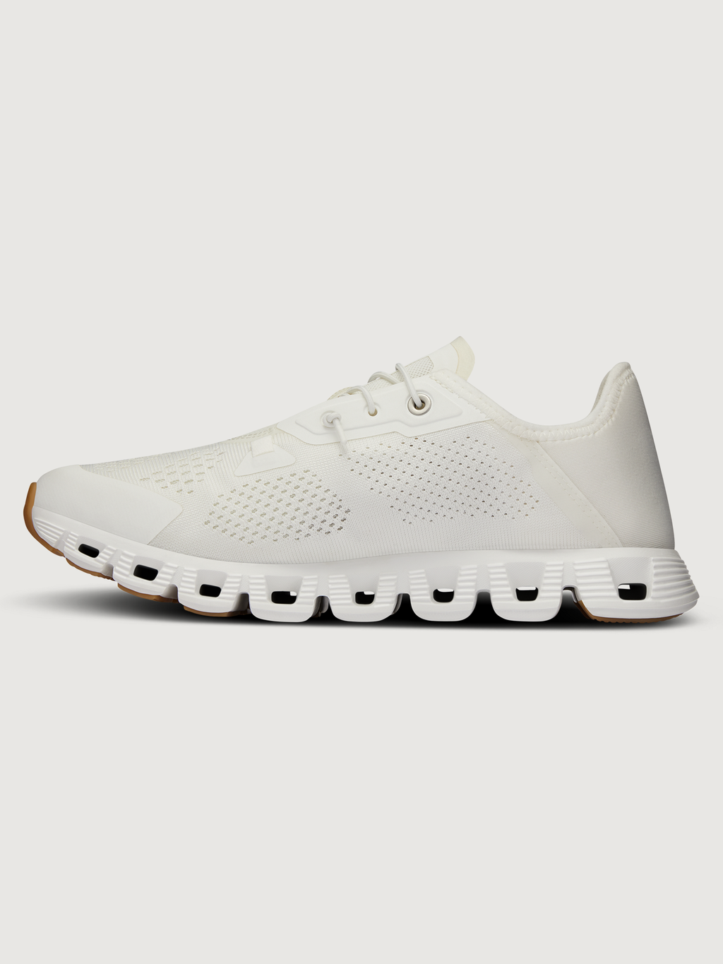Cloud 5 Coast - Undyed-White | White – Carbon38