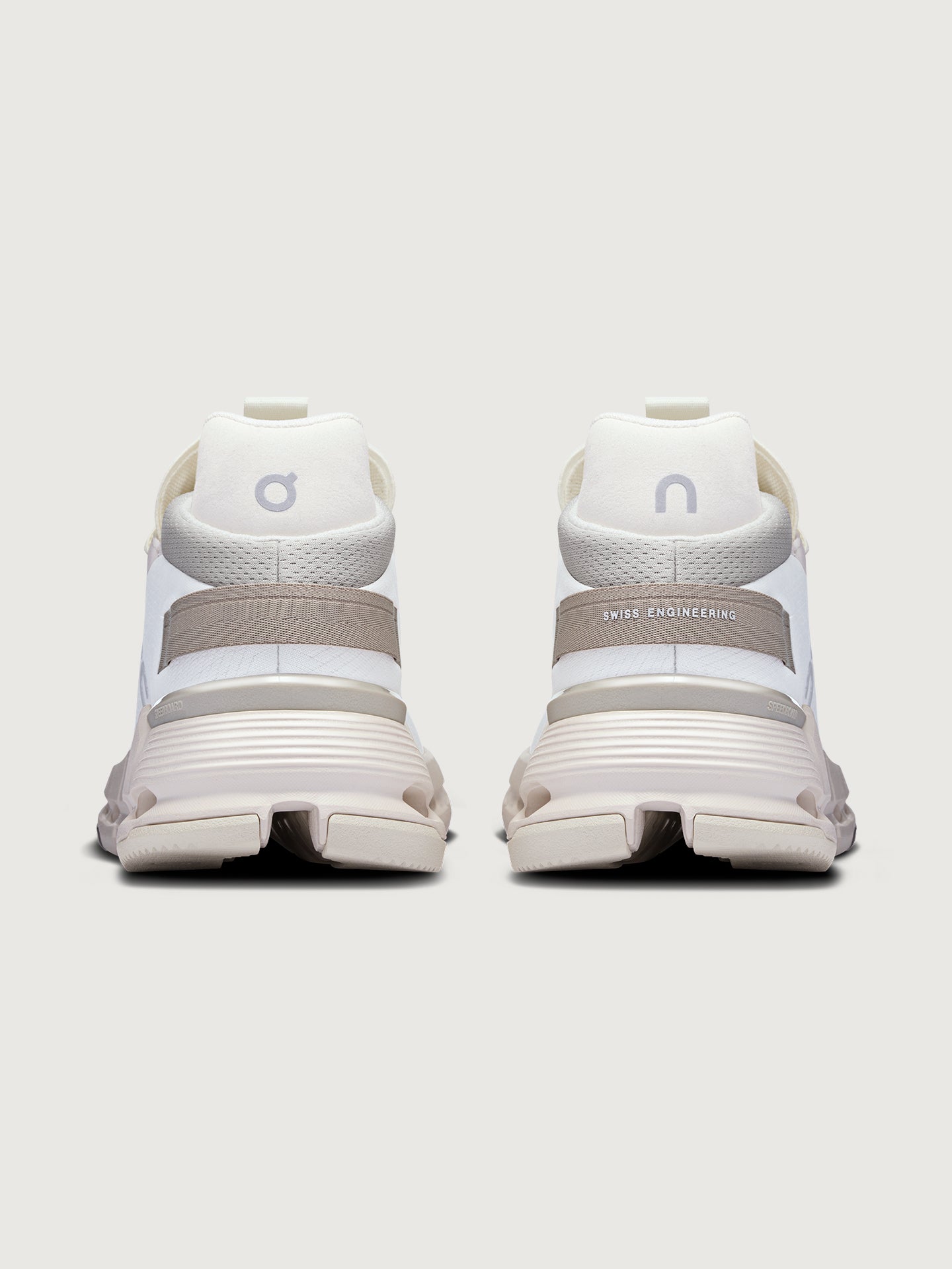 on ⭐️クラウドノヴァ2 ⭐️25.０　Ice＆Sand Cloudnova 2 - Ice | Sand – Carbon38
