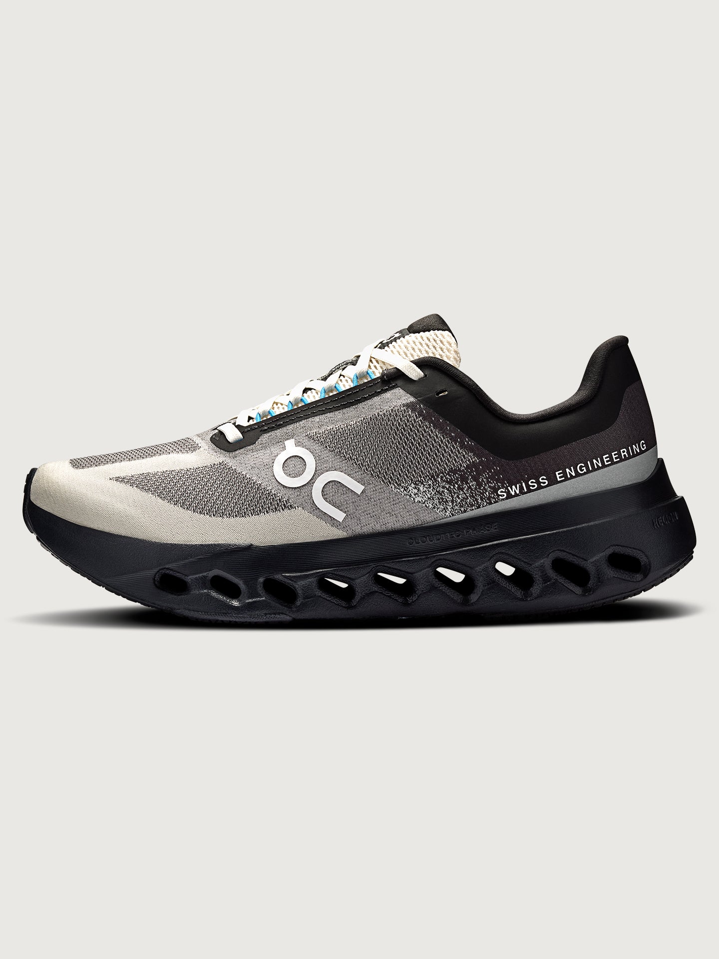 オン　CloudsuferNextWide25.0 Cloudsurfer Next - Black | Dew – Carbon38