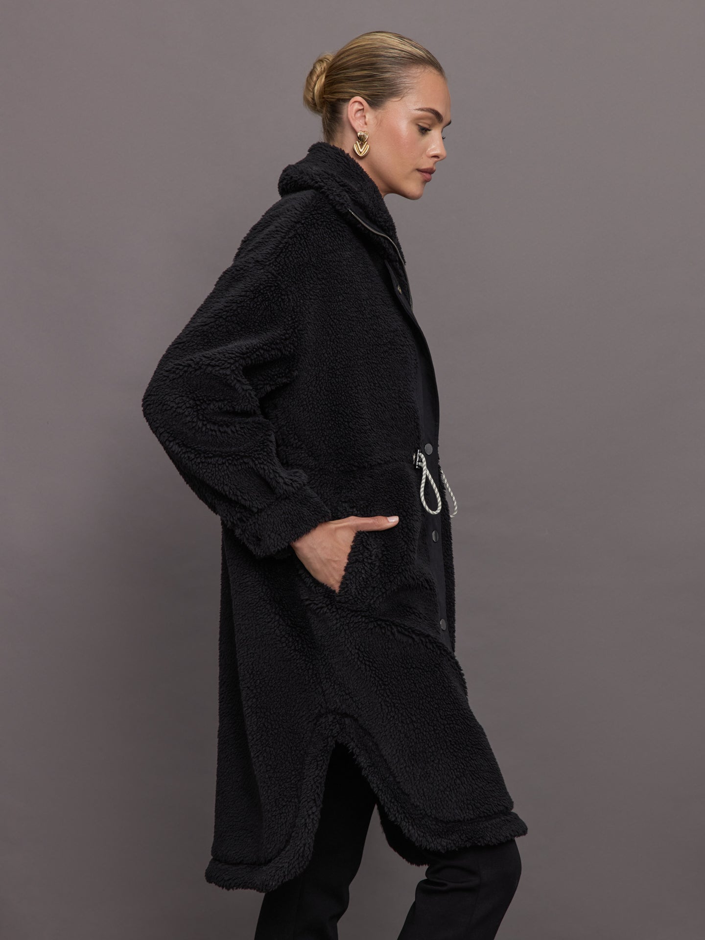 Jones Coat - Black – Carbon38