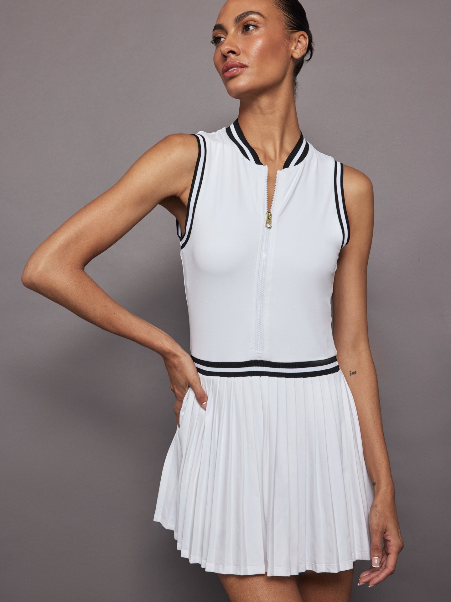 Elgan Dress - White – Carbon38