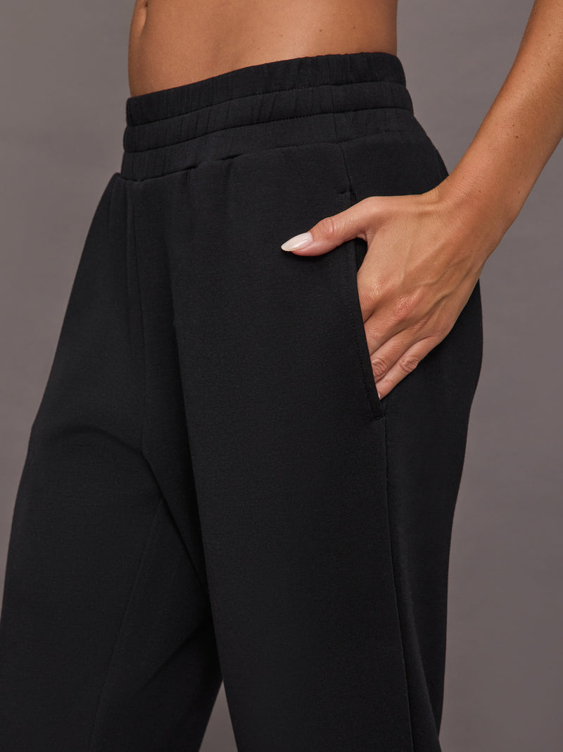 The Slim Cuff Pant 25” - Black