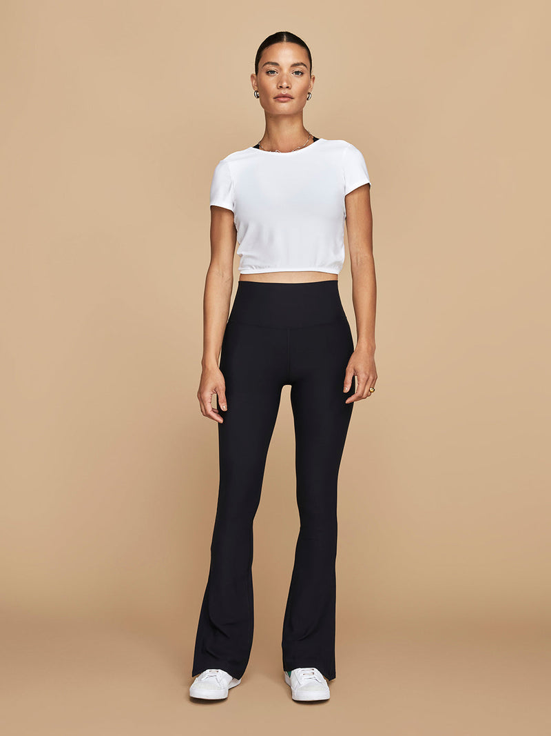 Featherweight Twist Out Cropped Tee - Cloud White