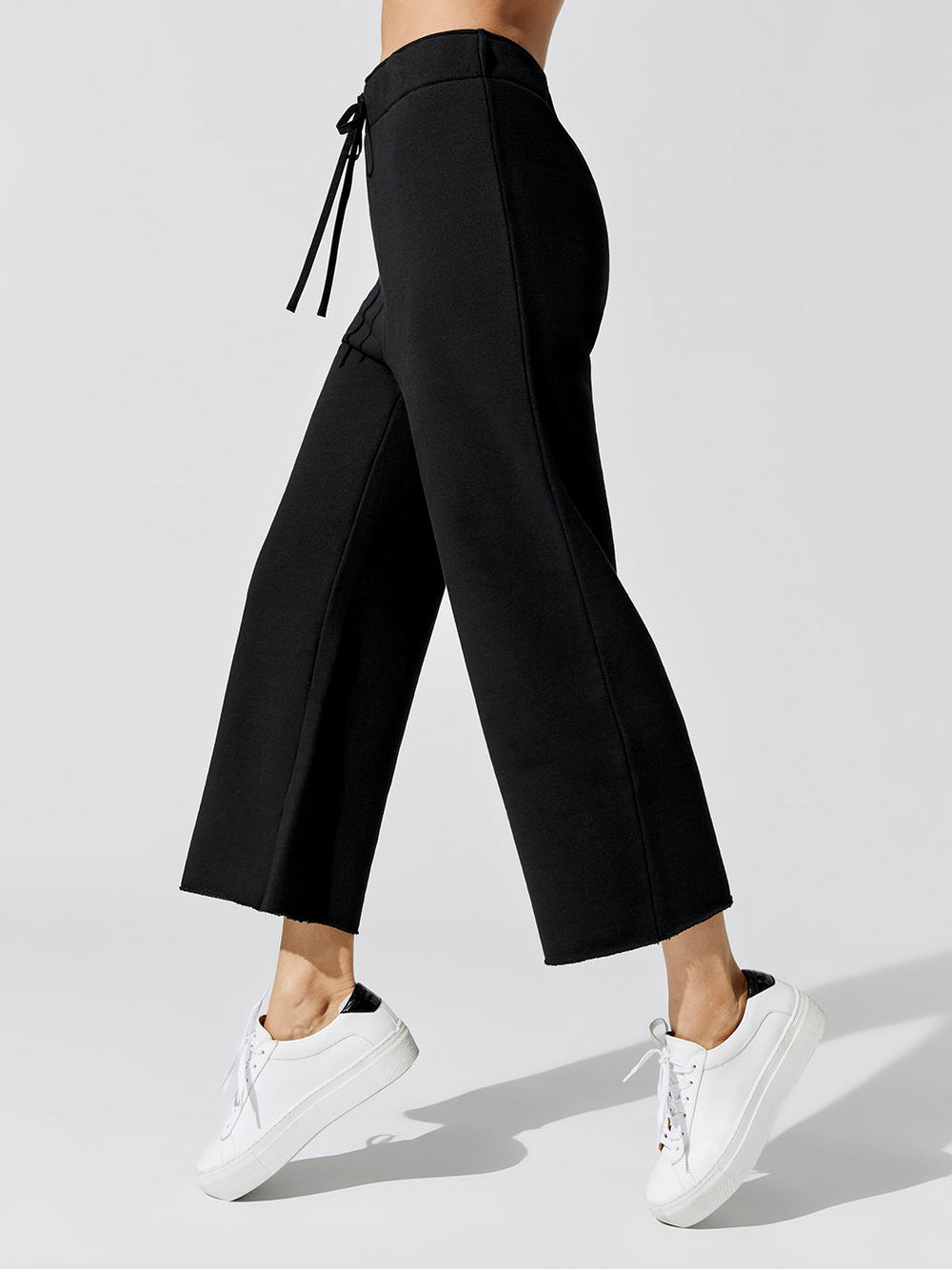 French Terry Capri Sweatpant - Black