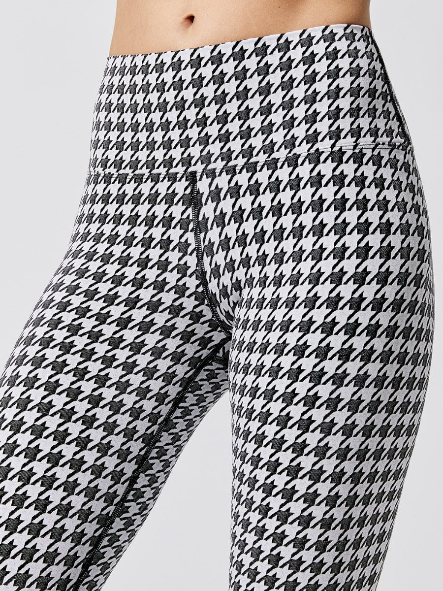 Carbon38 High Rise 7/8 Legging in Houndstooth Takara Shine (size XS)