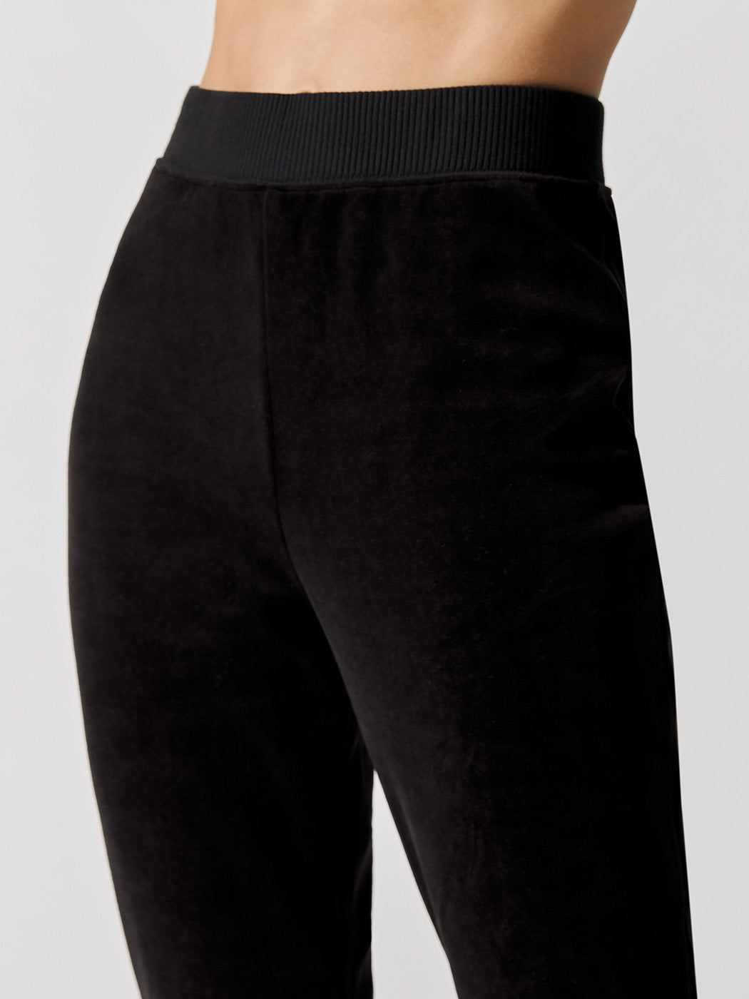 Velour Flare Pants - Black – Carbon38