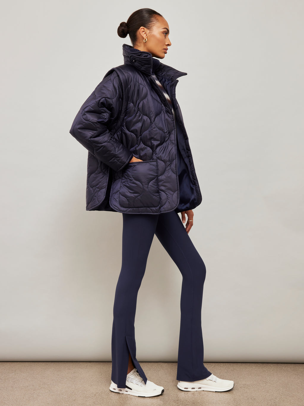 Quilted Jacket with Removable Sleeves Navy Carbon38